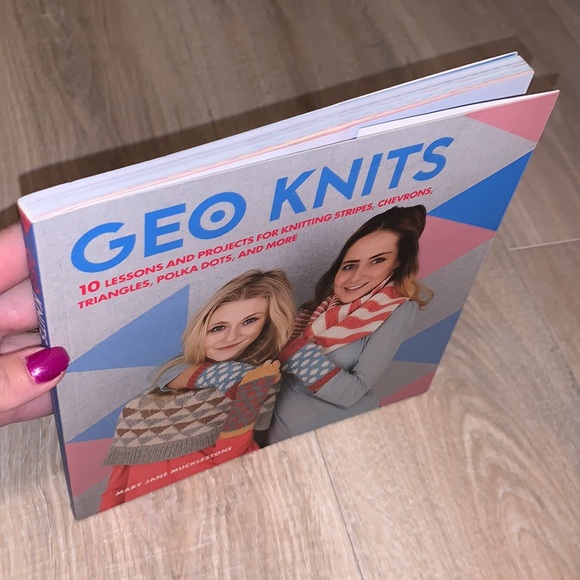 Geo Knits 10 lessons & projects for knitting book - Picture 4 of 6
